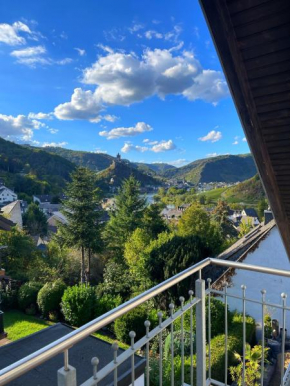 Fewo Burg,Mosel,Tal-Blick